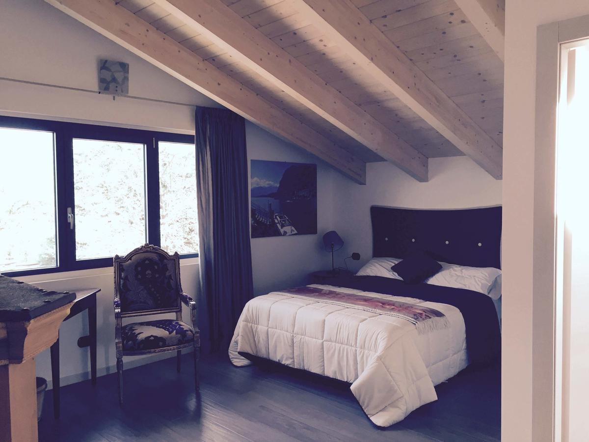 La Villa Bianca Guest House Cantu Room photo